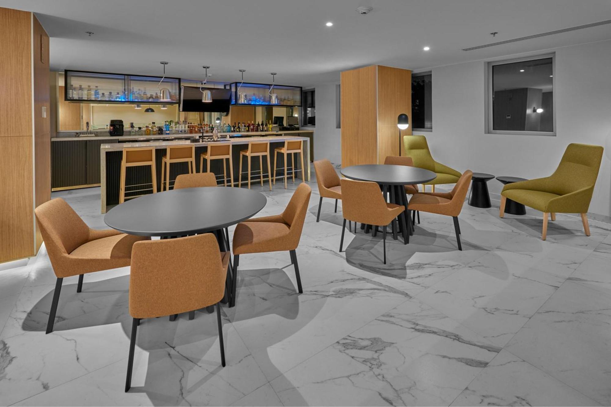 City Express Plus By Marriott Guadalajara Providencia Extérieur photo